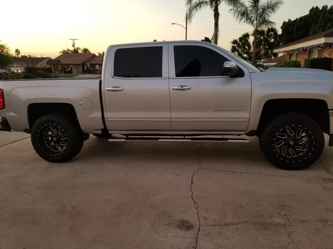 Barricade 4-Inch Flat Oval Running Boards; Stainless Steel (14-18 Silverado 1500 Double Cab)