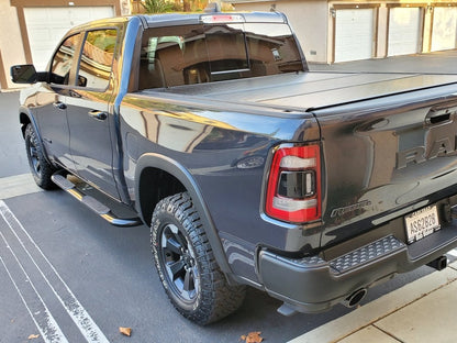 Barricade 4-Inch Oval Bent End Side Step Bars; Black (19-25 RAM 1500 Crew Cab)