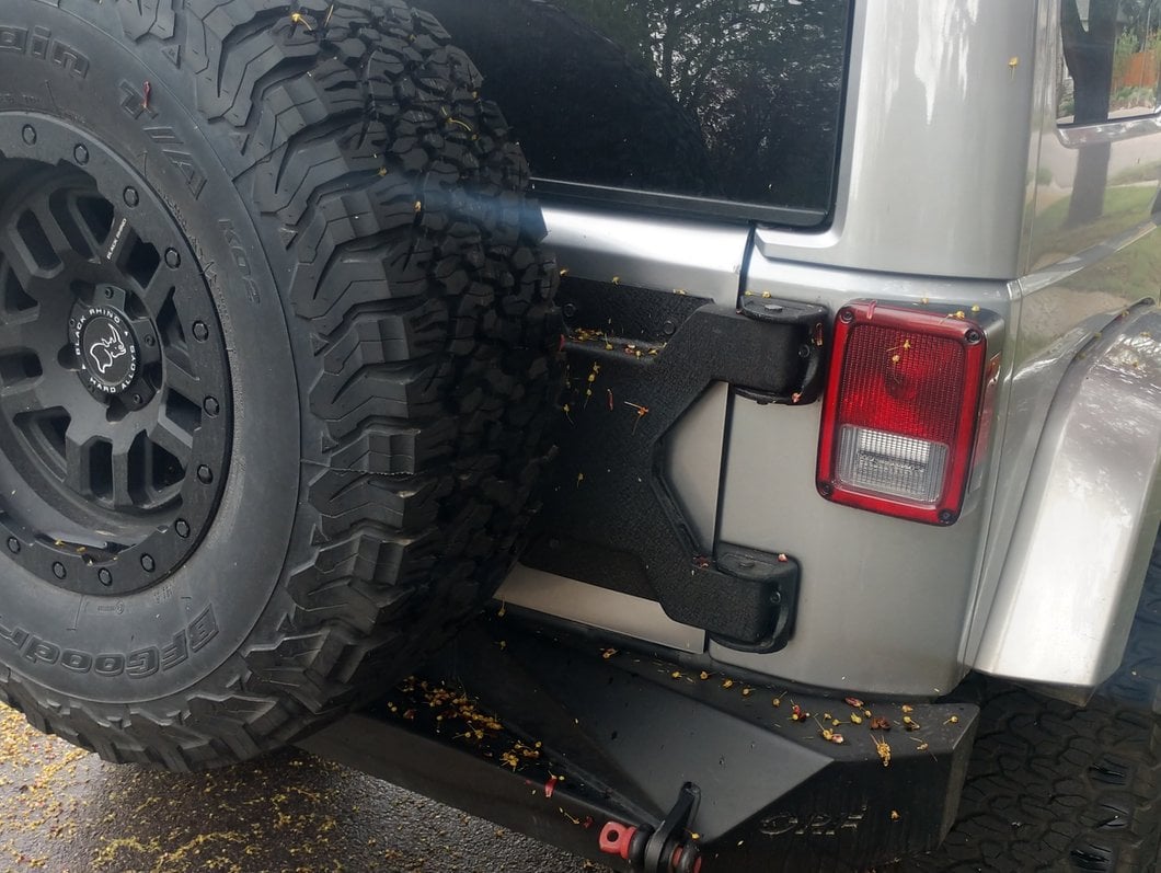 Barricade HD Tire Carrier Bracket for OEM Tire Mount (07-18 Jeep Wrangler JK)