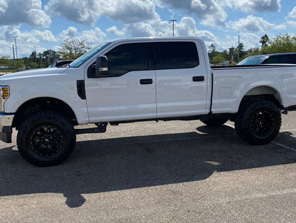 Barricade 5-Inch Oval 60 Degree Bent End Side Step Bars; Black (17-25 F-250 Super Duty SuperCrew)