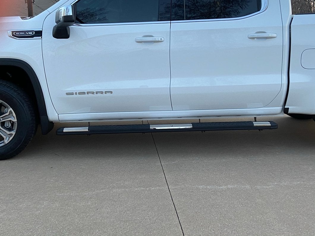 Barricade Saber 5-Inch Aluminum Side Step Bars; Stainless Cover Plates (19-25 Sierra 1500 Crew Cab)