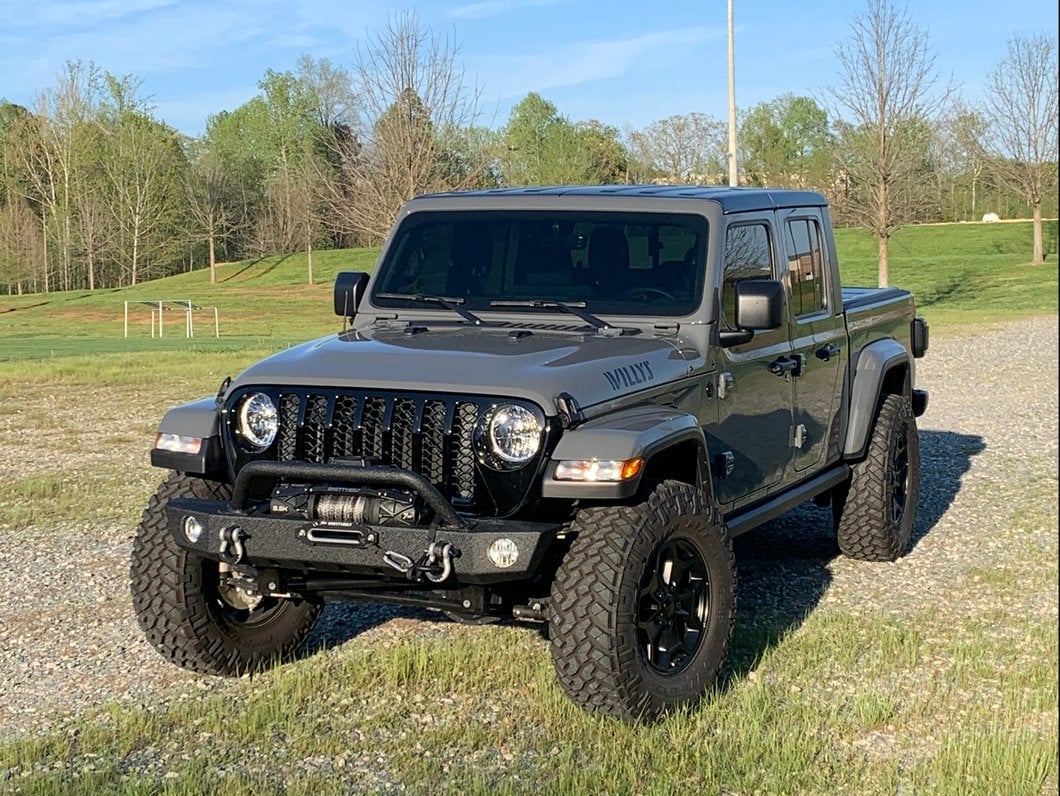 Barricade Trekker Front Bumper (20-25 Jeep Gladiator JT)