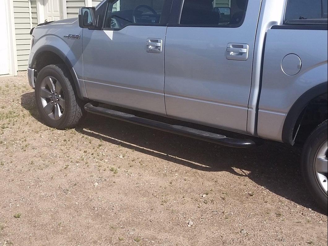 Barricade 4-Inch Oval Curved Side Step Bars; Gloss Black (09-14 F-150)