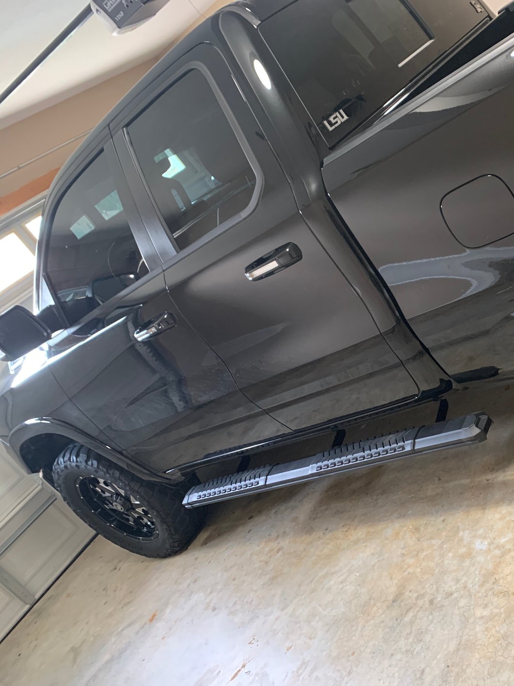 Barricade Saber 5-Inch Aluminum Side Step Bars; Black Cover Plates (19-25 RAM 1500 Quad Cab)