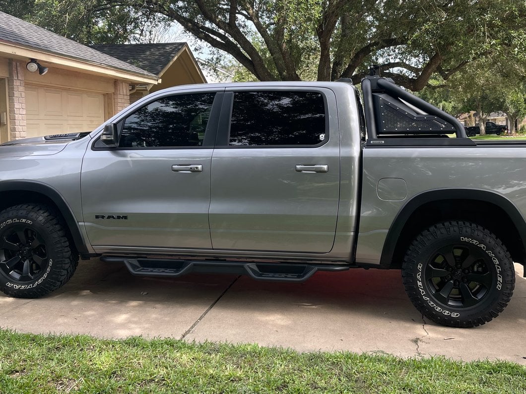 Barricade HD Drop Side Step Bars (19-25 RAM 1500 Quad Cab)