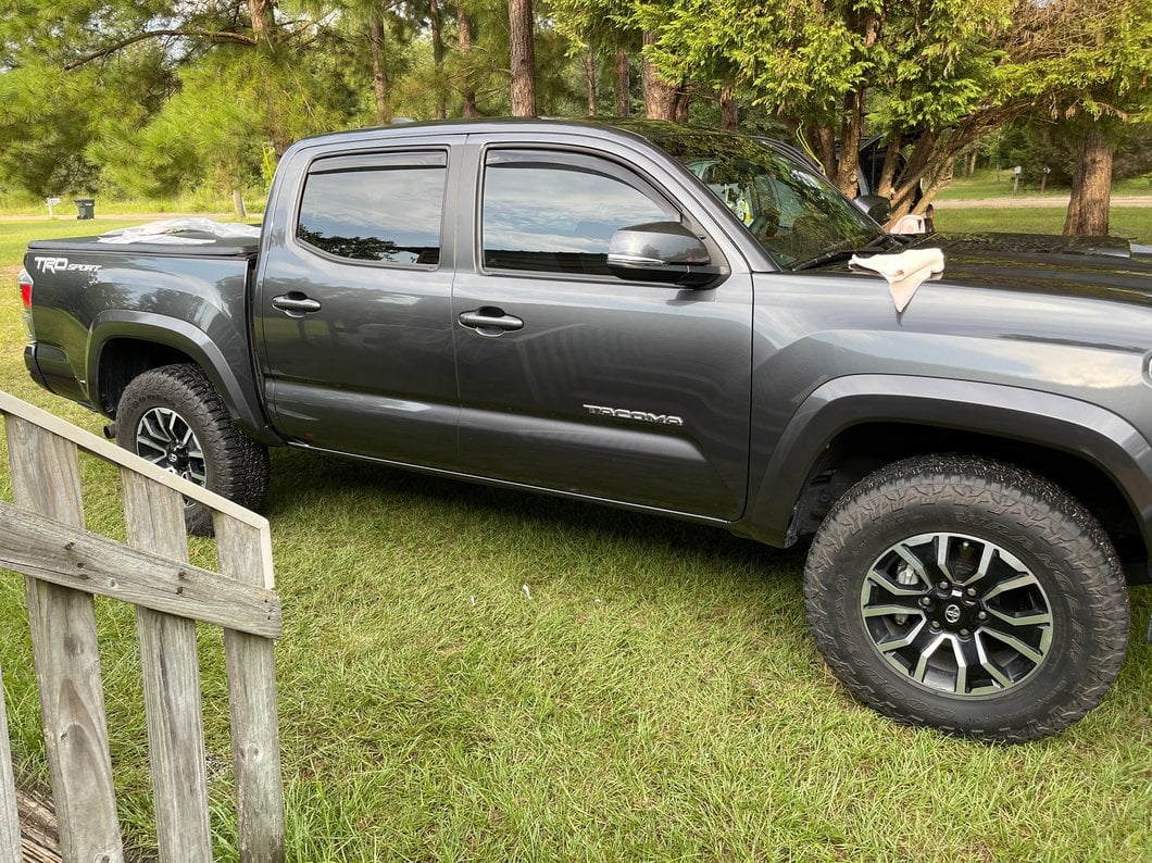 Barricade I4 Aluminum Running Boards (05-23 Tacoma Double Cab)